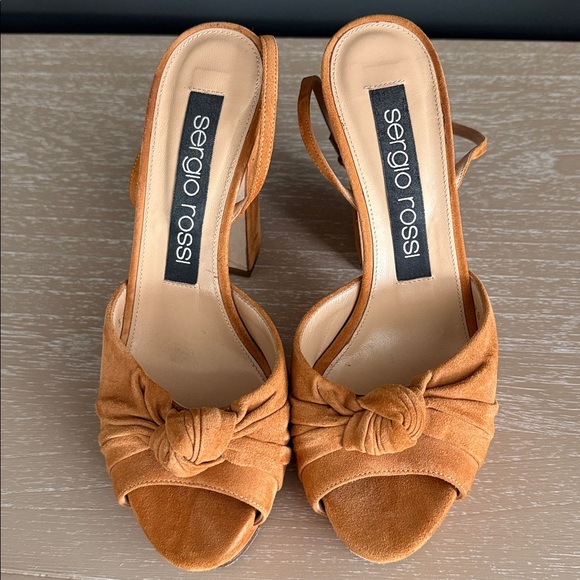 Sergio Rossi Tan Suede Platform Heels - Picture 6 of 12